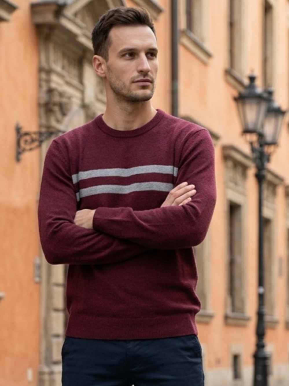 IZOD Men's Classic Crewneck 2 Gray Horizontal Chest Stripe Maroon Sweater XL NWT